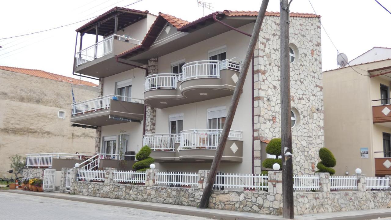Villa George Giov Sarti Zewnętrze zdjęcie